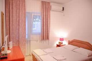 Гостевой дом Mediterranean Retreat Becici Boreti Двухместный номер с 1 кроватью и балконом-8