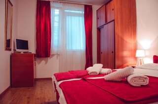 Гостевой дом Mediterranean Retreat Becici Boreti Двухместный номер с 1 кроватью и патио-7