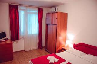 Гостевой дом Mediterranean Retreat Becici Boreti Двухместный номер с 1 кроватью и патио-9