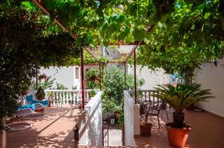 Гостевой дом Mediterranean Retreat Becici Boreti Двухместный номер с 1 кроватью и балконом-4